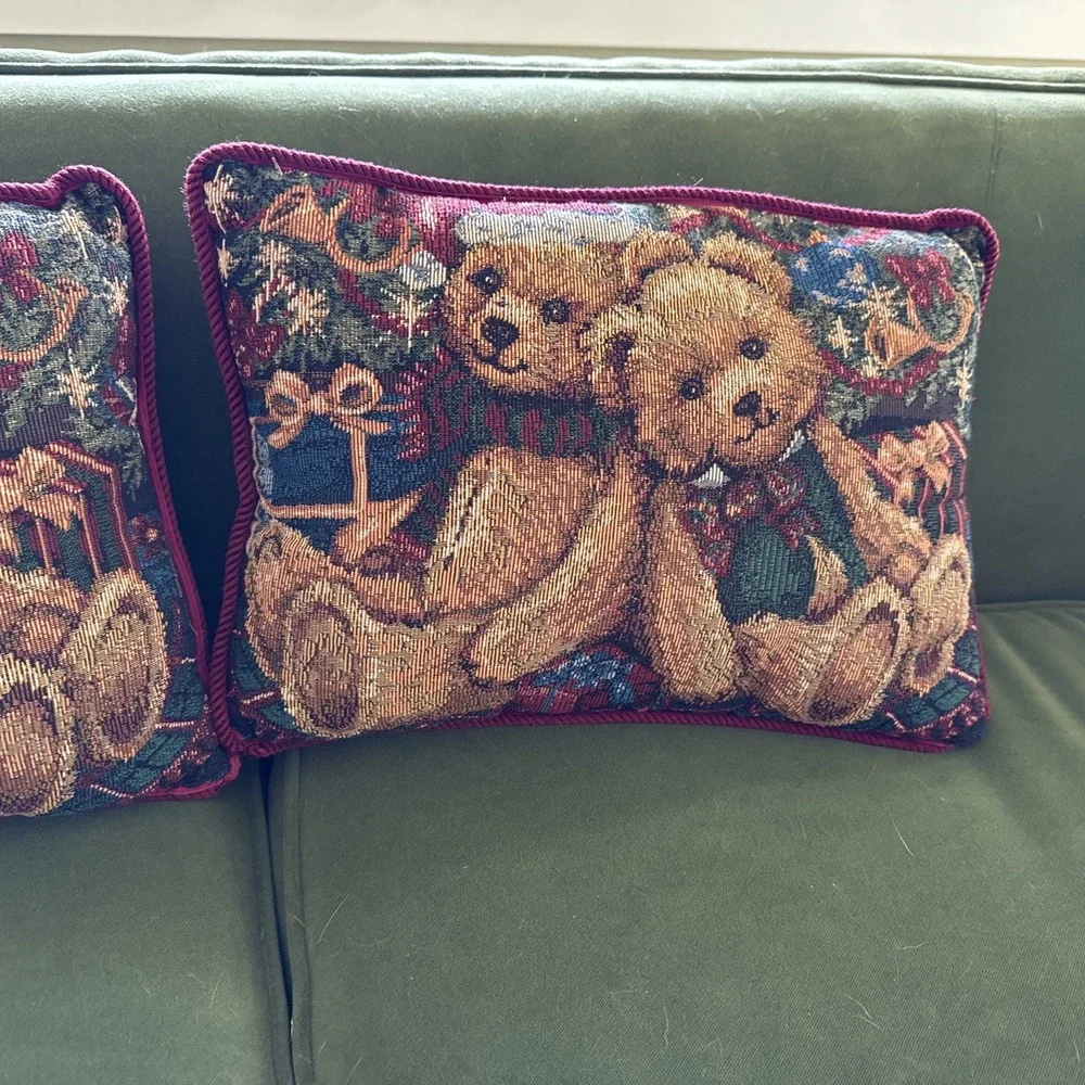 Pair of 2 Tapestry Square 16